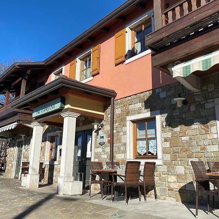 Domacija Pri Damjanu Hotel Kozina Ngoại thất bức ảnh