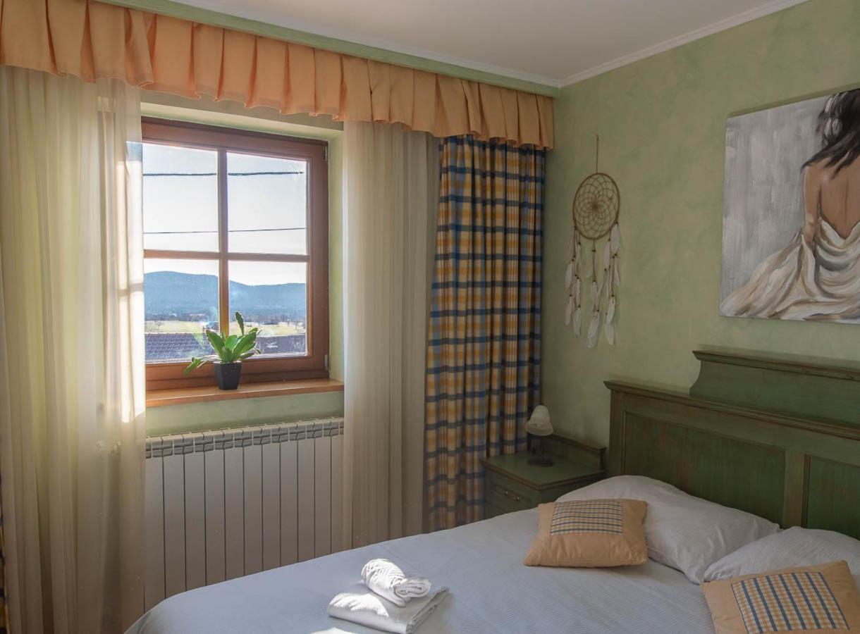 Domacija Pri Damjanu Hotel Kozina Ngoại thất bức ảnh